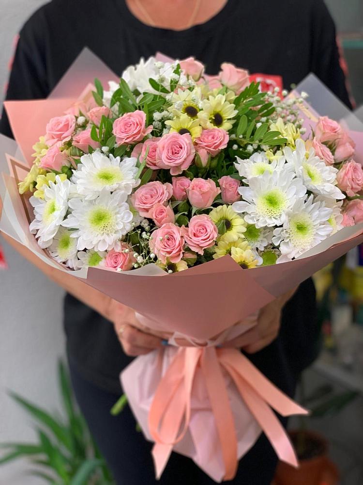 Букет цветов из: Розы и Хризантемы в Егорлыкской