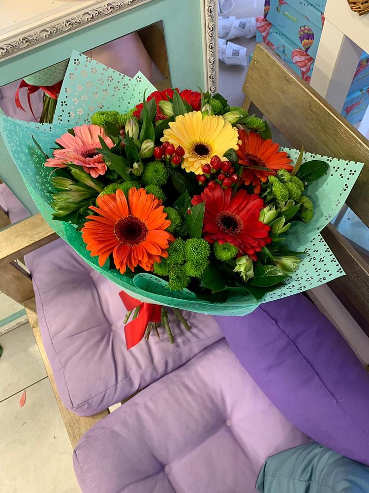 Букет цветов из: Герберы, Хризантемы и Альстромерии в Егорлыкской