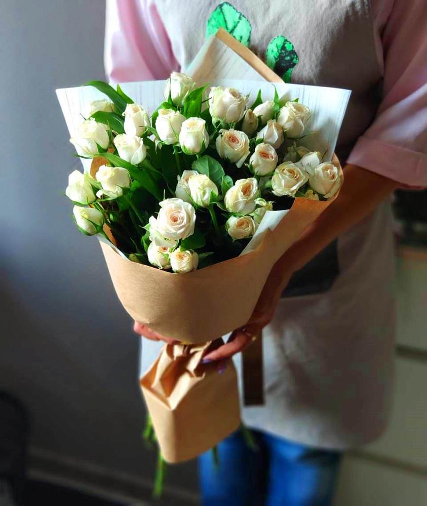 Букет цветов из: Розы в Егорлыкской