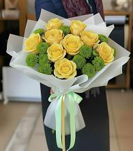 Букет цветов из:  Хризантемы и Розы в Егорлыкской