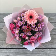Букет цветов из:  Розы, Герберы и Хризантемы в Егорлыкской