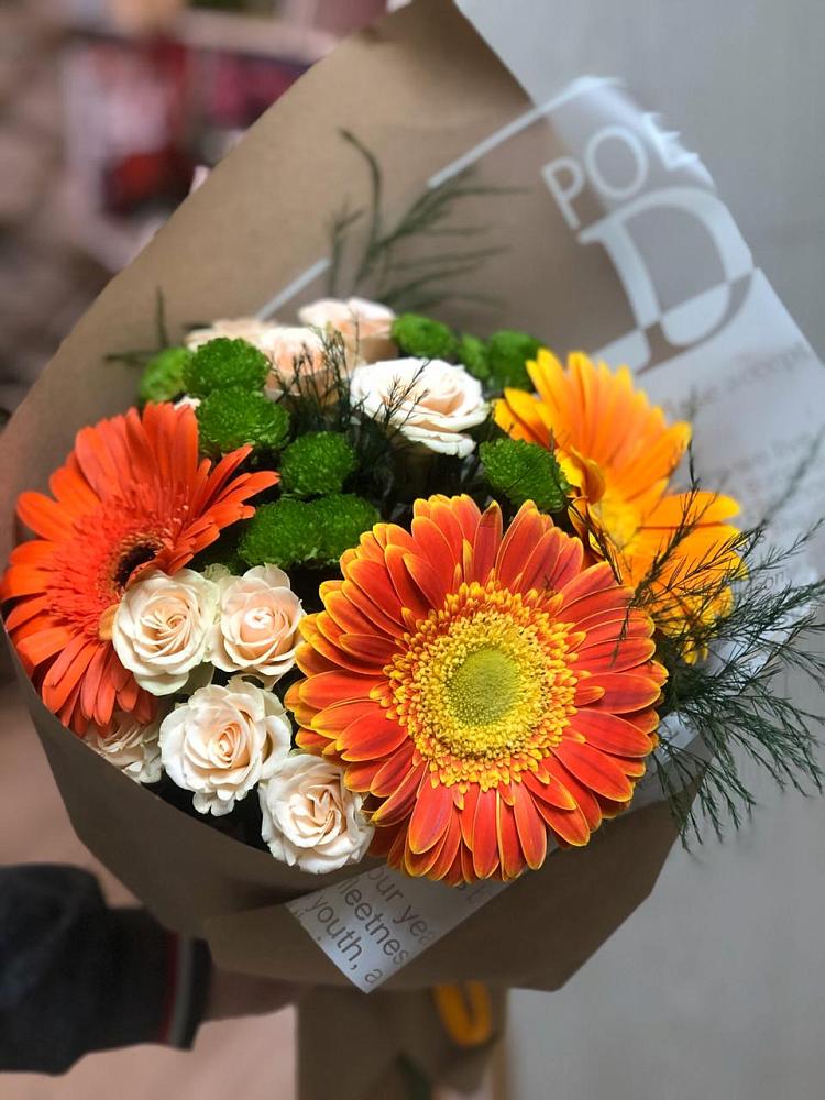 Букет цветов из: Герберы, Хризантемы и Розы в Егорлыкской